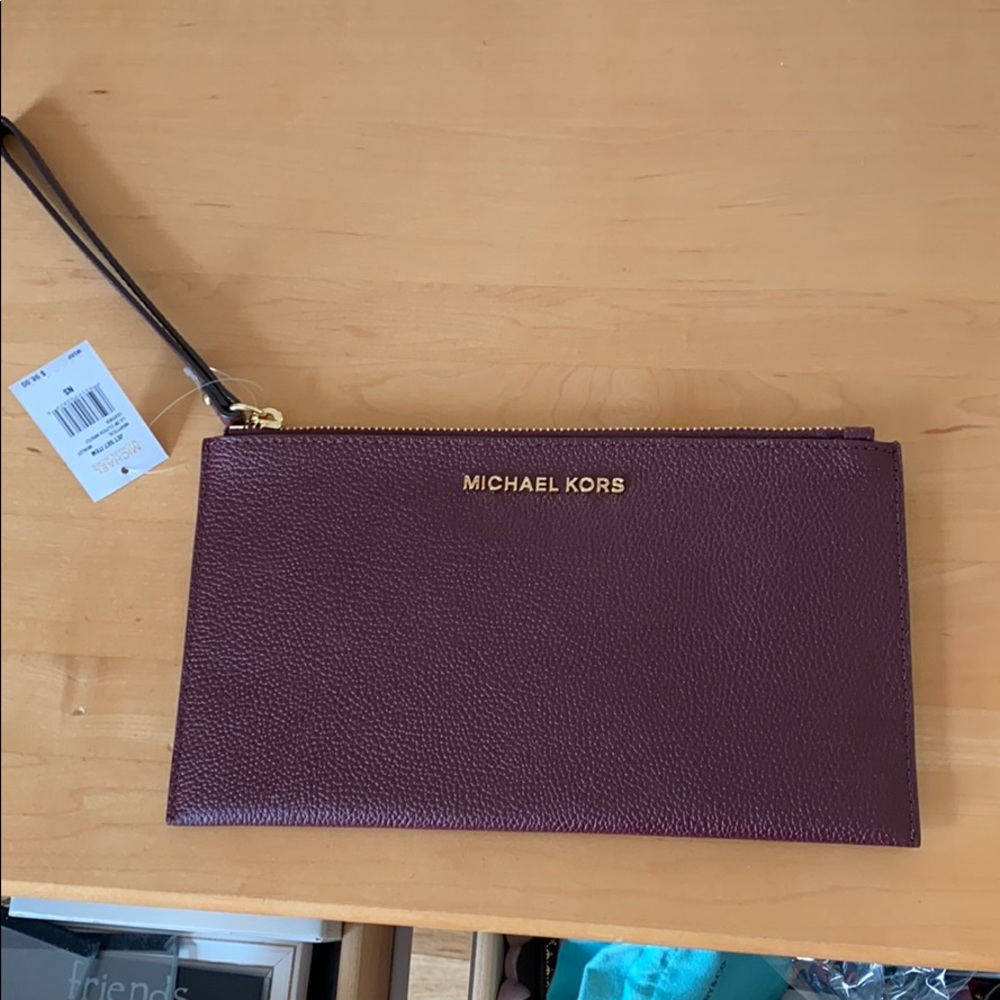 Michael Kors Cluch.